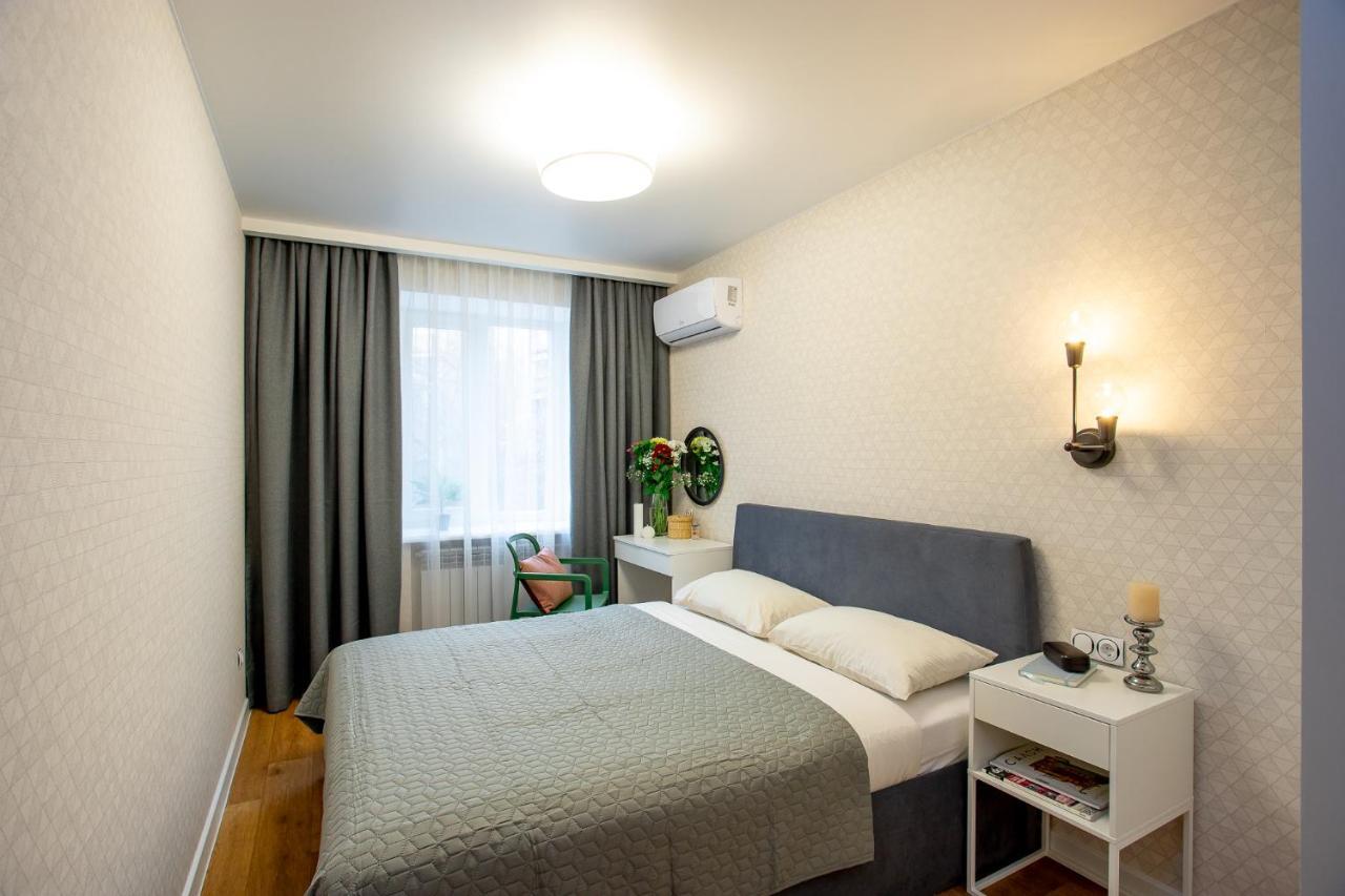 Luxury Apartment With 2 Bedrooms In The City Center Mykolaïv Esterno foto
